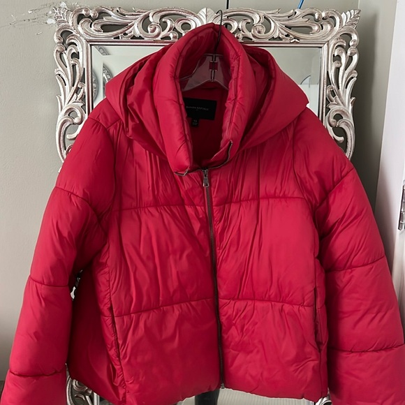 Banana republic water repellent red winter puffer jacket/ coat - Picture 4 of 9